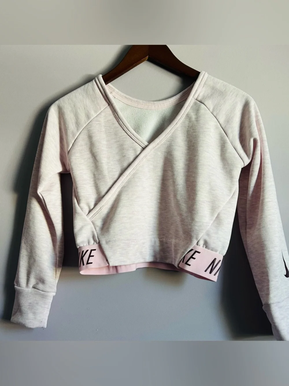 Nike Kid Studio Pink Heathered Crossover Cropped Sweatshirt Size Small